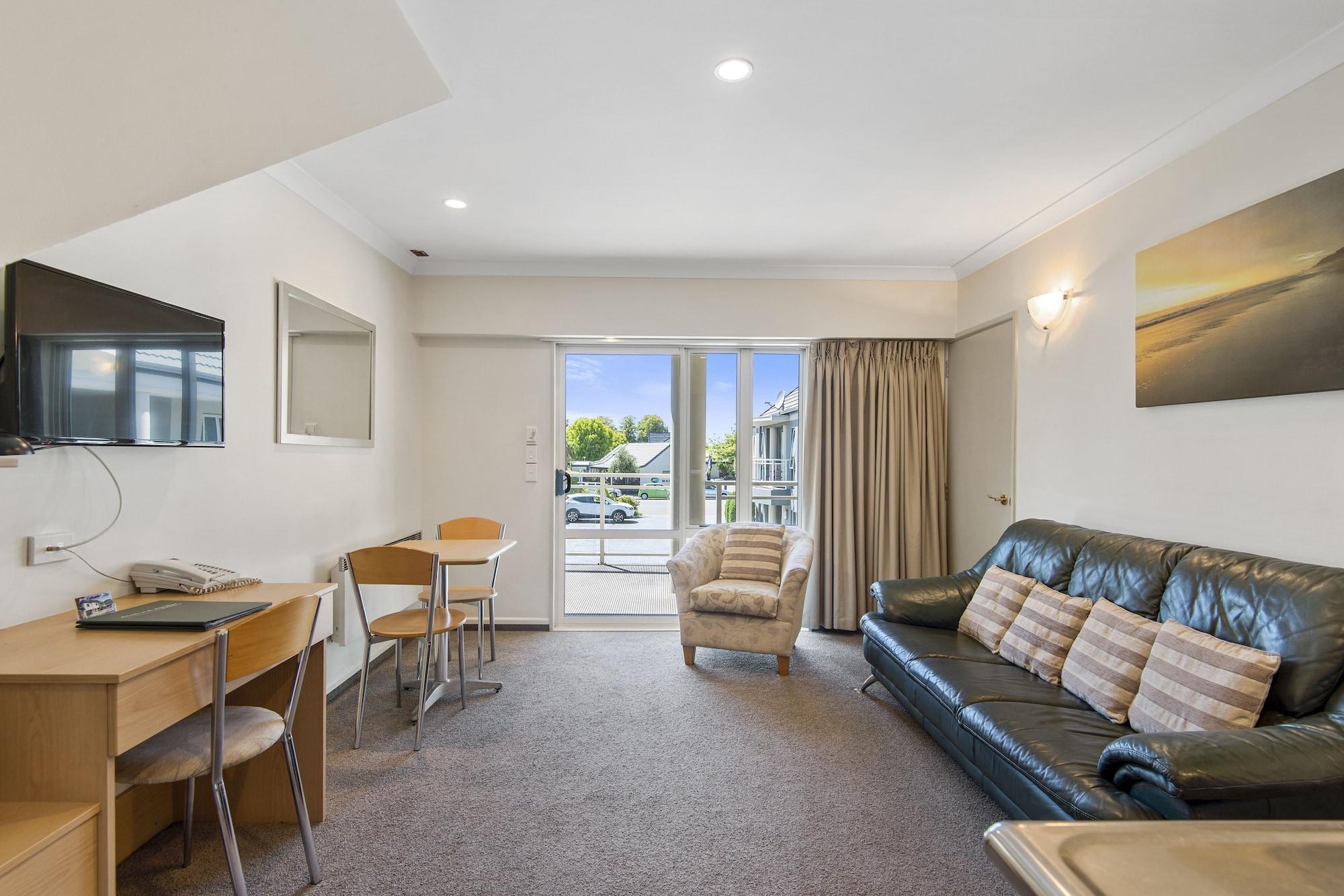 Colombo In The City Крайстчърч Екстериор снимка Living area